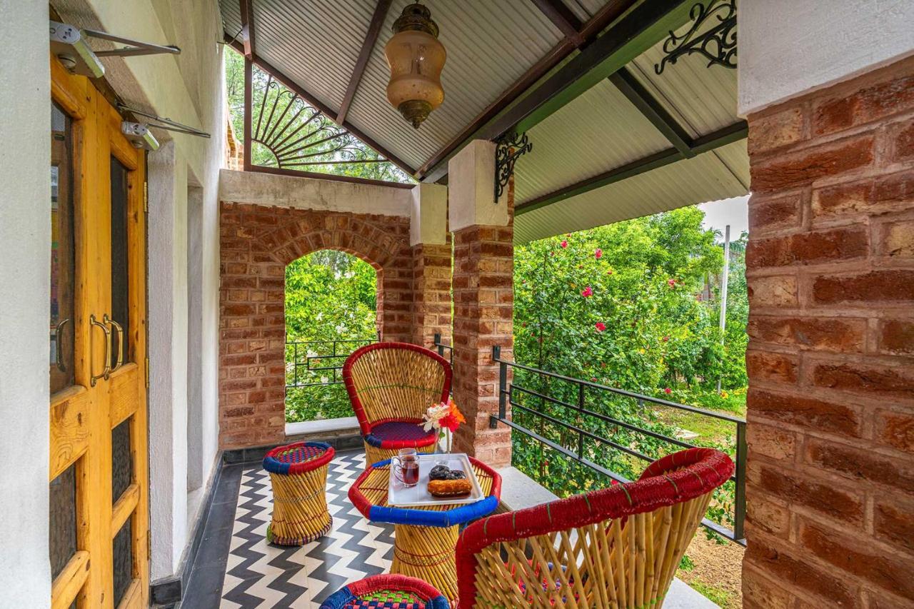 Stayvista'S Peepal Haveli - Rustic Kothi With Terrace, Breathtaking View & Bonfire Narainpur  Exterior foto