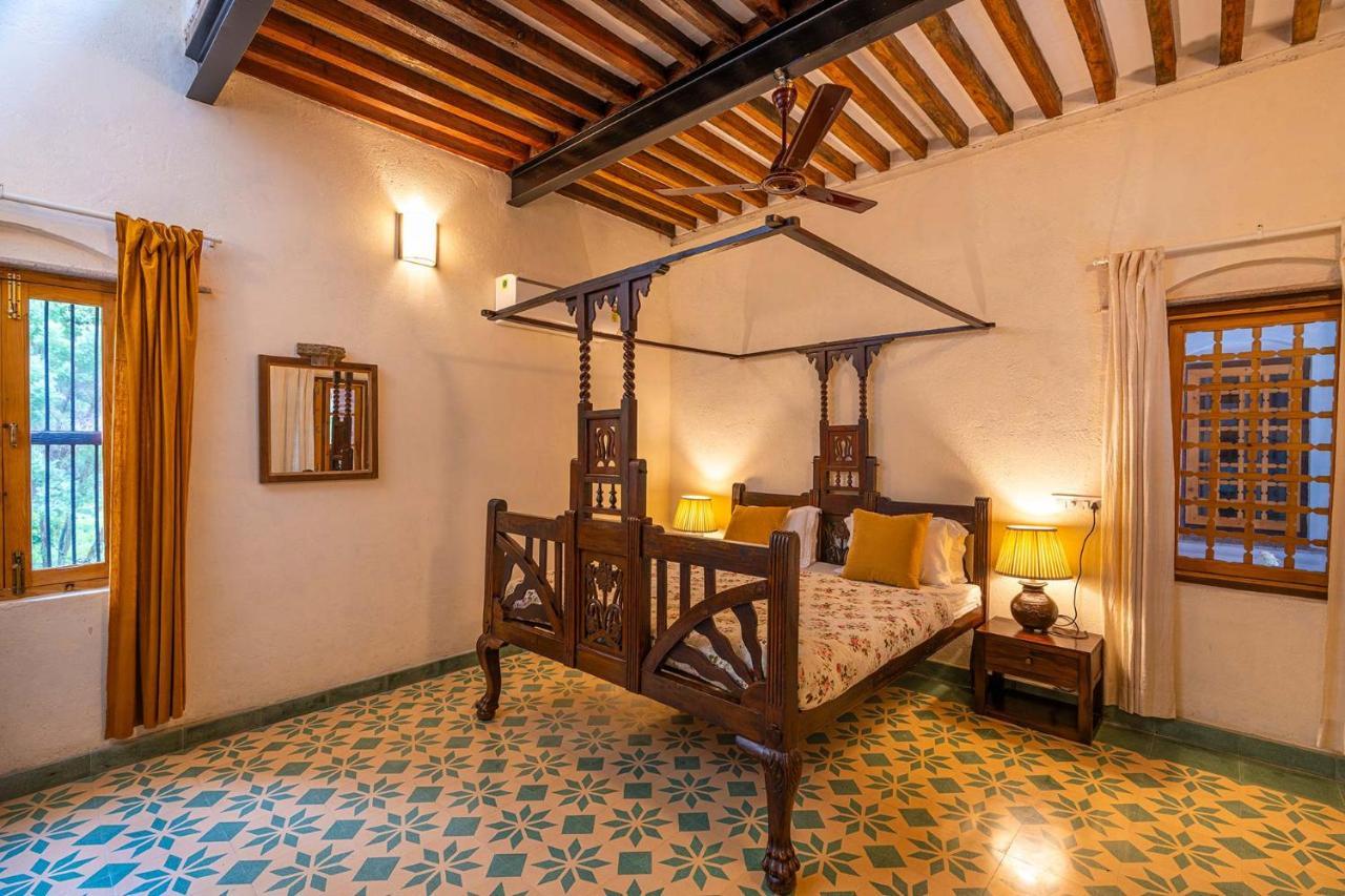 Stayvista'S Peepal Haveli - Rustic Kothi With Terrace, Breathtaking View & Bonfire Narainpur  Exterior foto